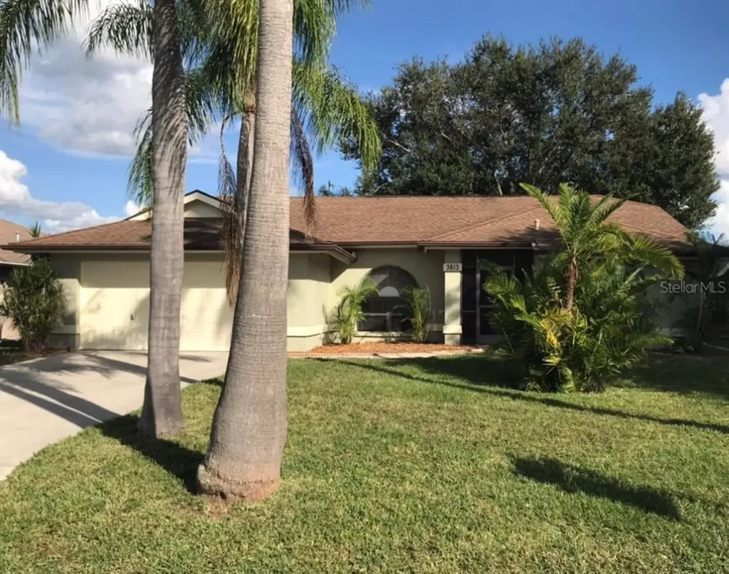 3813 78th Avenue Circle E Sarasota FL 34243