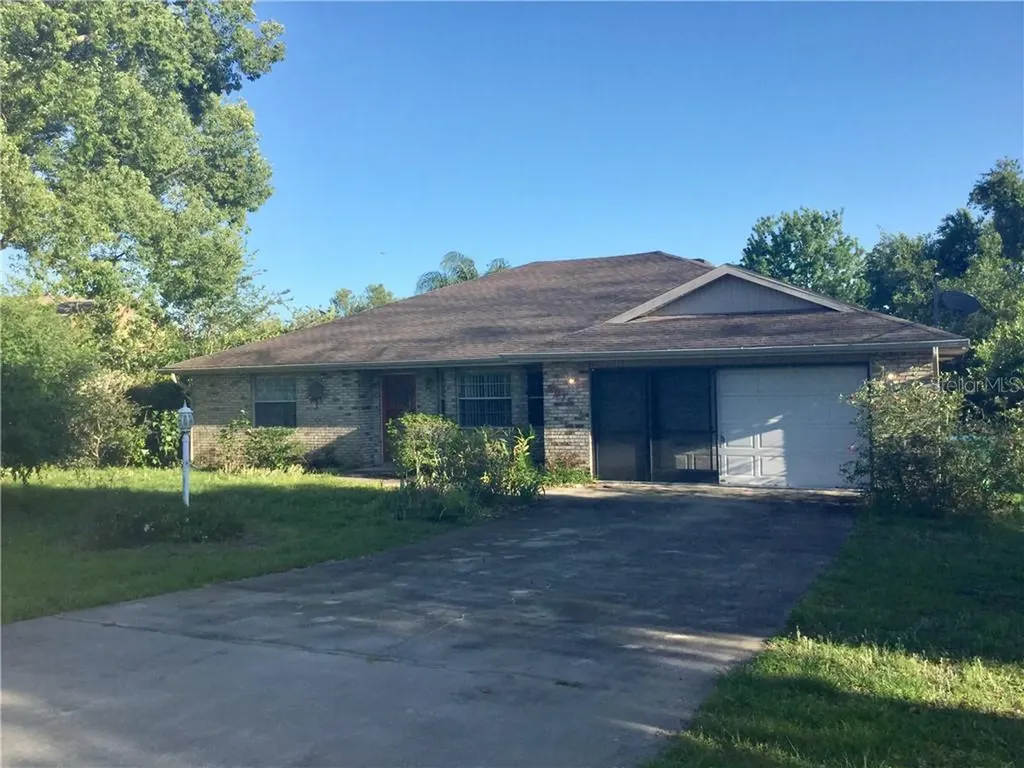 2075 S Old Mill Drive Deltona FL 32725