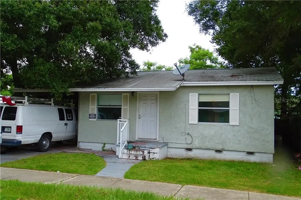 2723 53rd Avenue N St Petersburg FL 33714