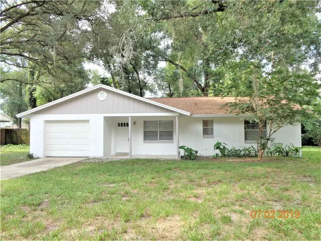 1751 Salvadore Street Deland FL 32720