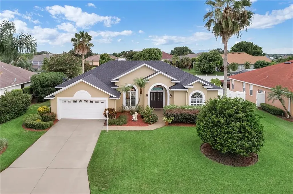 402 Ruby Lake Place Winter Haven FL 33884