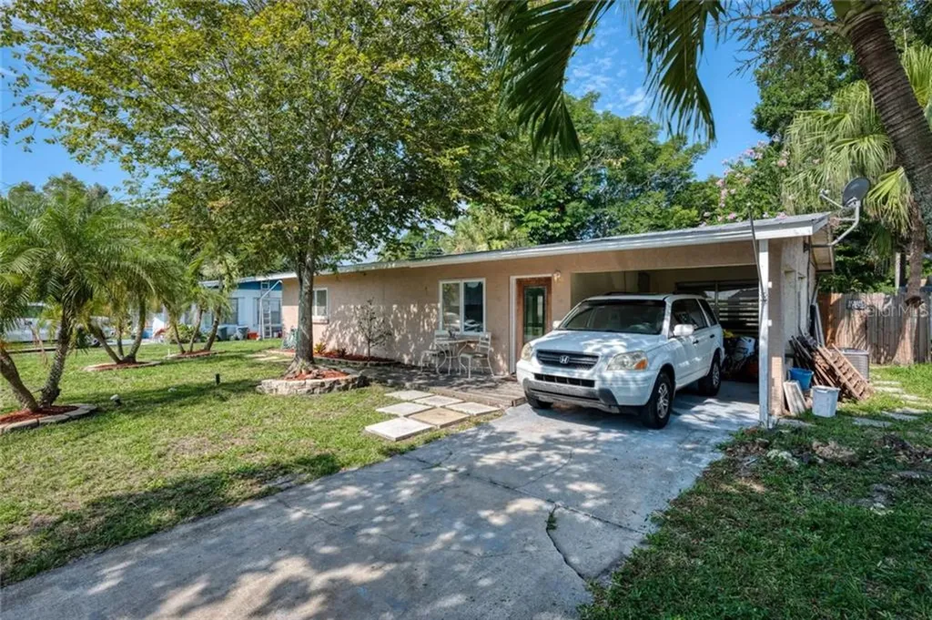 5824 Albert Place Sarasota FL 34231