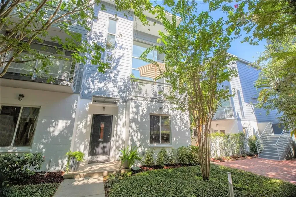 351 4th Avenue S St Petersburg FL 33701