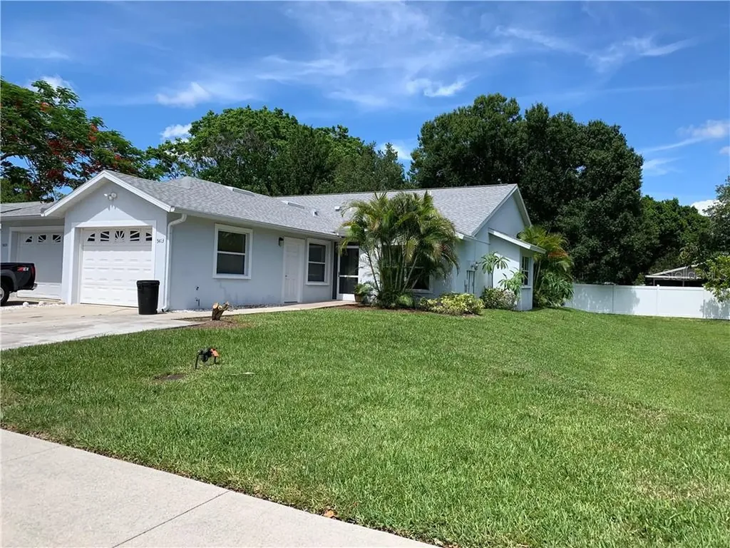 5413 18th Court W Bradenton FL 34207