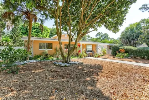 1801 46th Avenue N St Petersburg FL 33714
