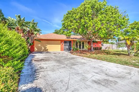 7417 2nd Avenue NW Bradenton FL 34209