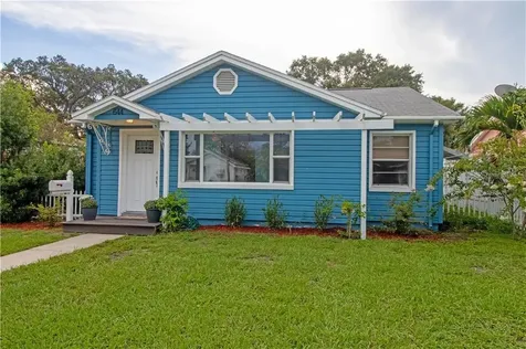 644 37th Avenue N St Petersburg FL 33704