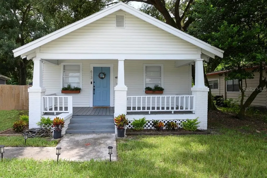 613 E Pocahontas Avenue Tampa FL 33604