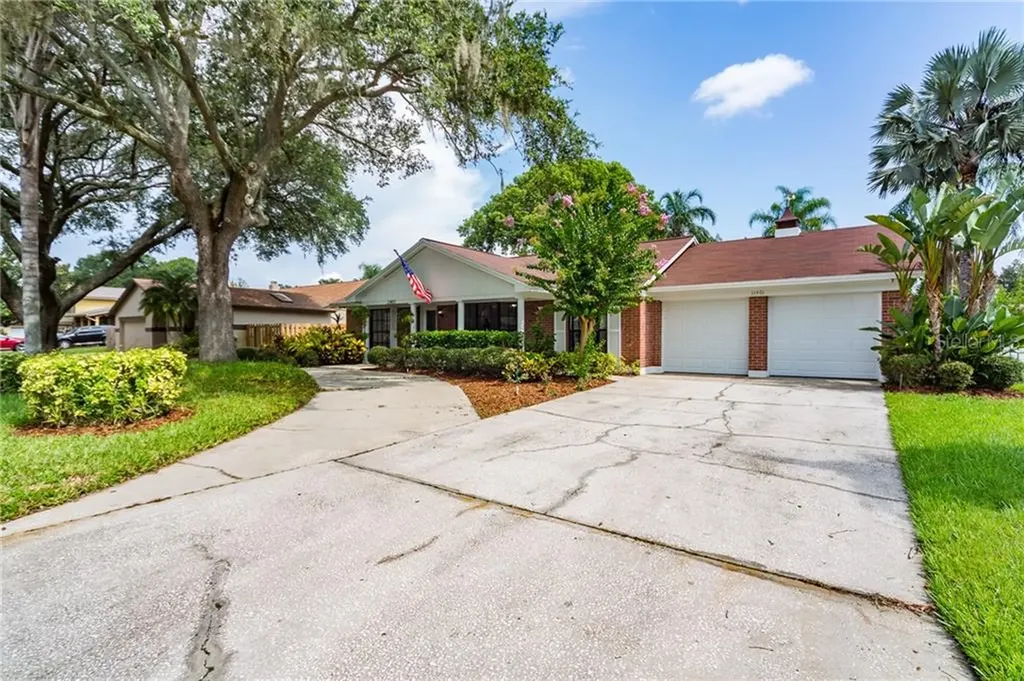 11401 Country Oaks Drive Tampa FL 33618