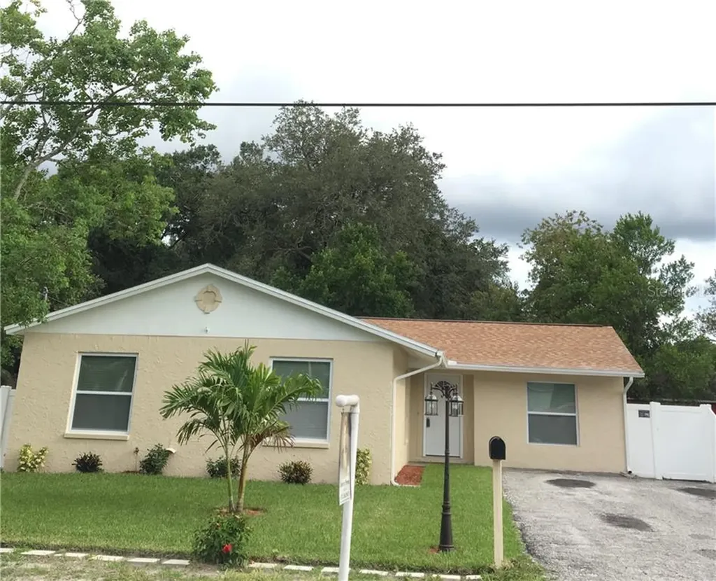 1616 W Knollwood Street Tampa FL 33604