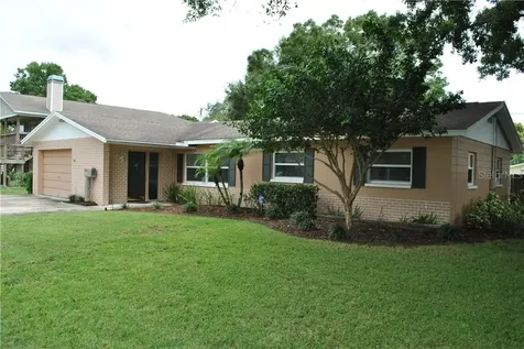 2468 14th Avenue N St Petersburg FL 33713