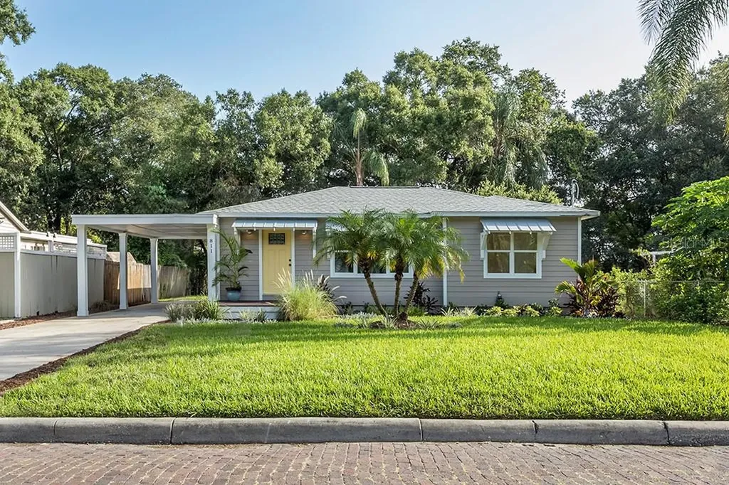 811 W Woodlawn Avenue Tampa FL 33603