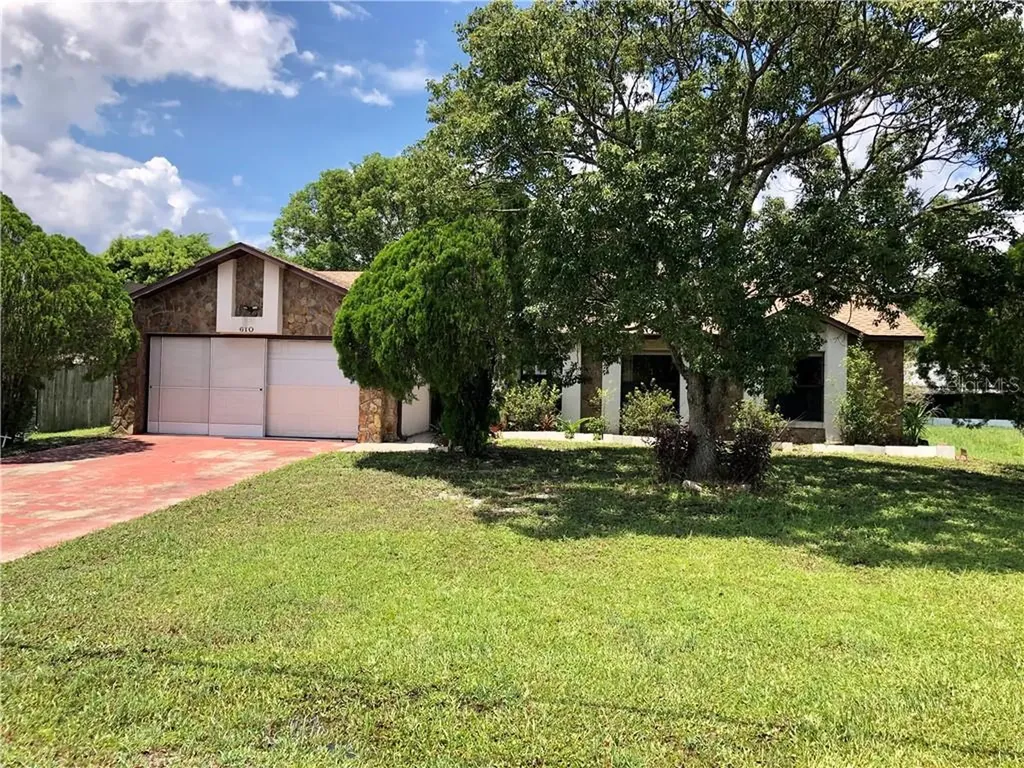 610 N Delmonte Court Kissimmee FL 34758