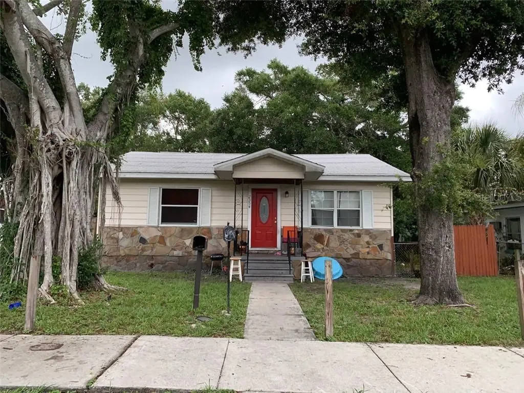 2354 11th Street S St Petersburg FL 33705