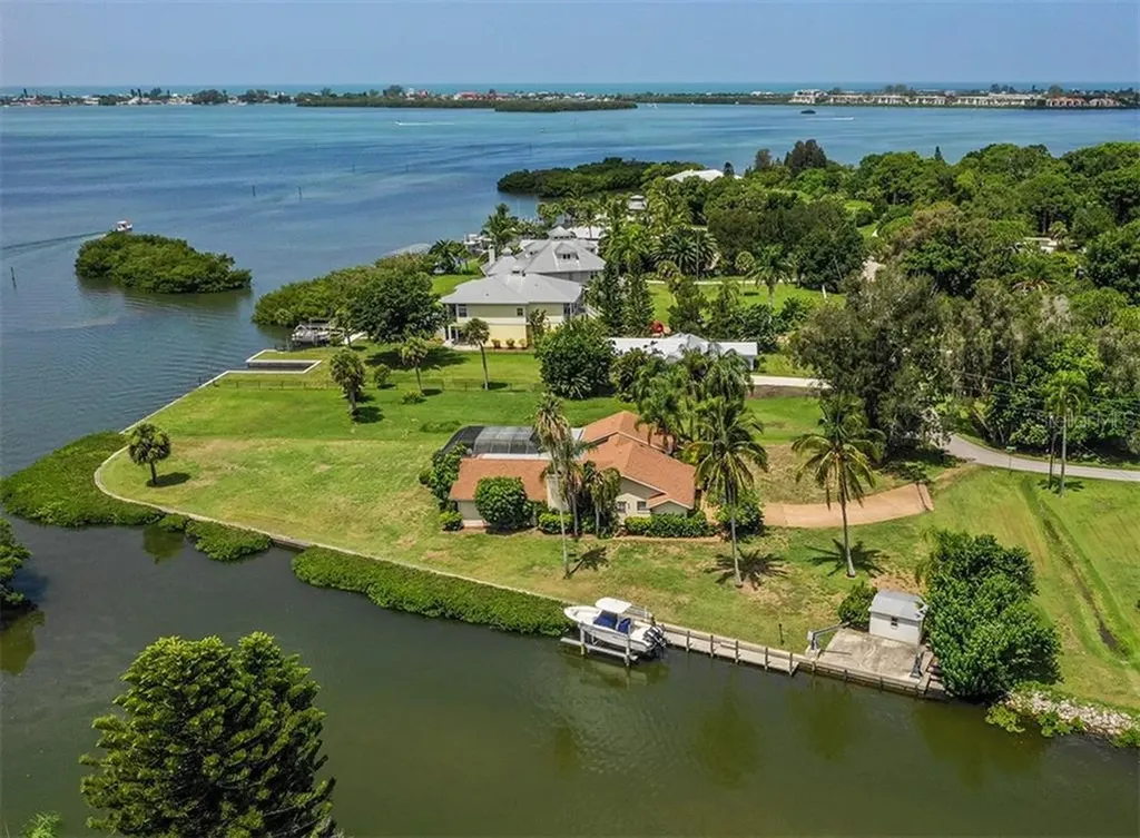 1897 New Point Comfort Road Englewood FL 34223