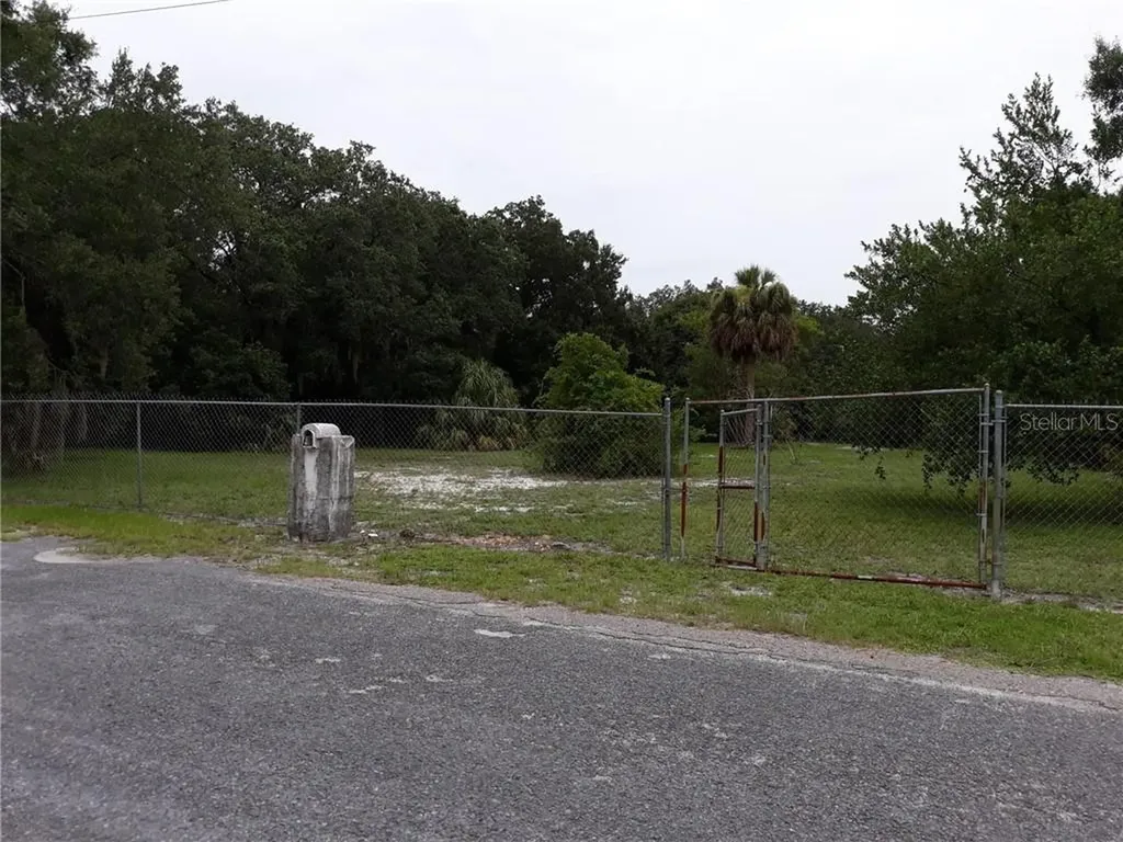 7512 Anna Avenue Gibsonton FL 33534