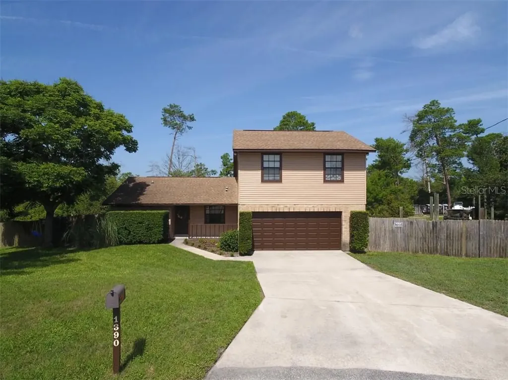 1390 Roseboro Court Deltona FL 32725