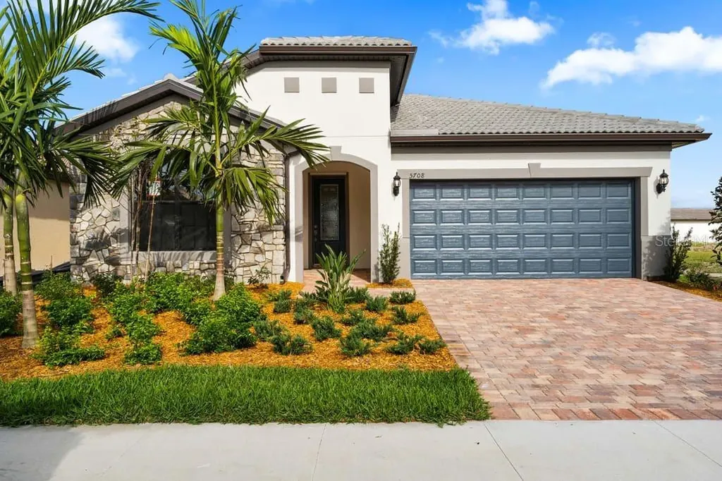 5708 Sweet Leaf Way Sarasota FL 34238