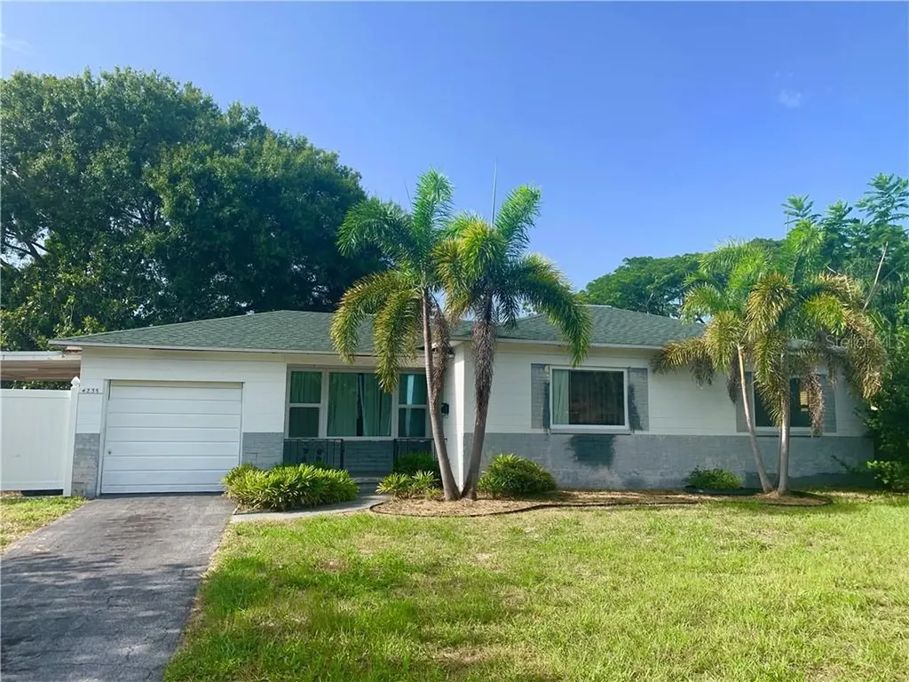 4235 30th Avenue N St Petersburg FL 33713