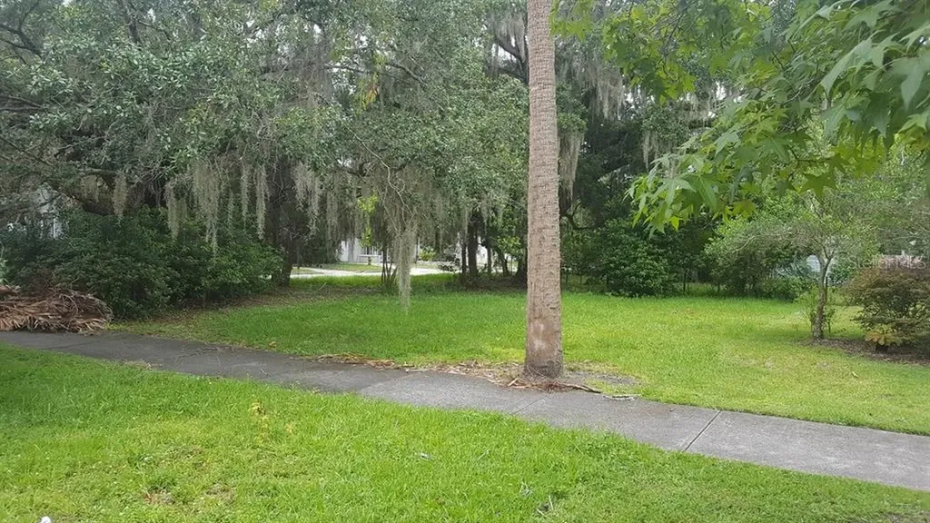 1118 S Oak Avenue Sanford FL 32771