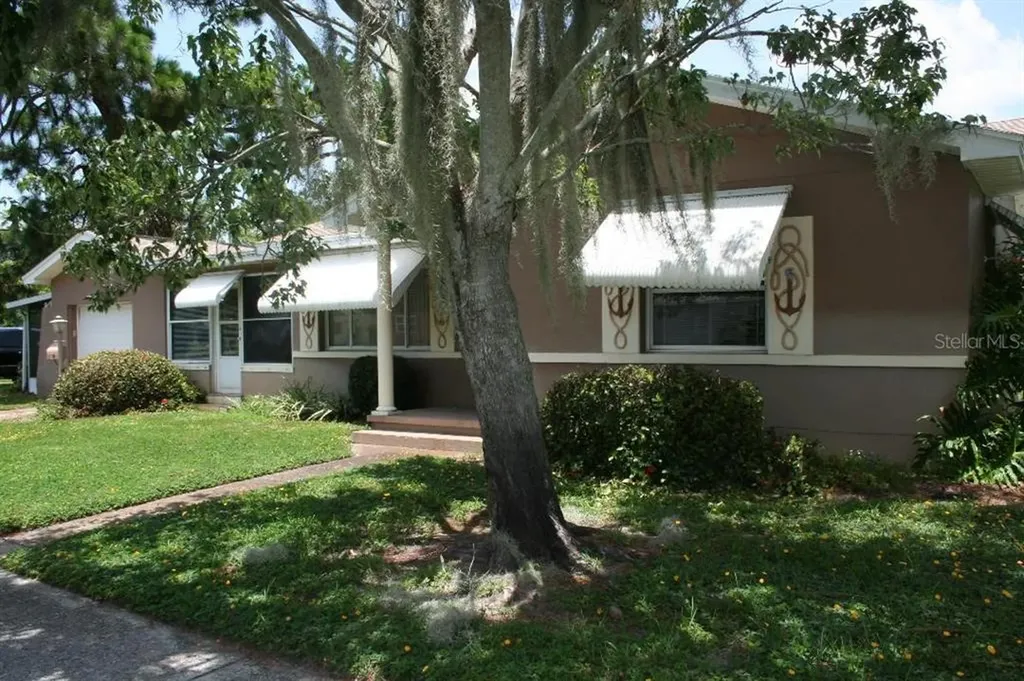 5933 15th Avenue S Gulfport FL 33707