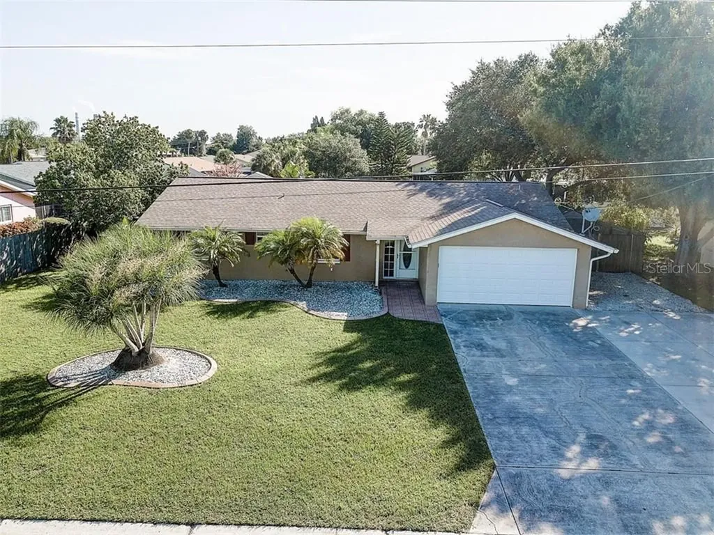 631 Jamaica Circle E Apollo Beach FL 33572