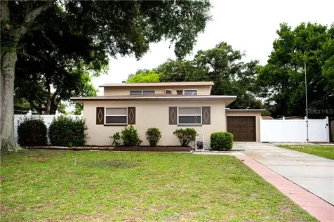 2102 75th Way N St Petersburg FL 33710
