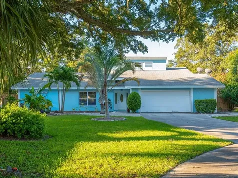 828 Alderwood Way Sarasota FL 34243