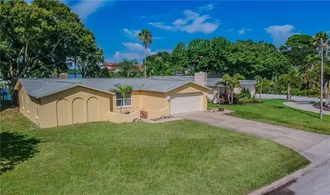 104 Carlyle Circle Palm Harbor FL 34683