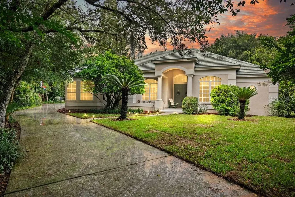 5114 Lobo Court Orlando FL 32819