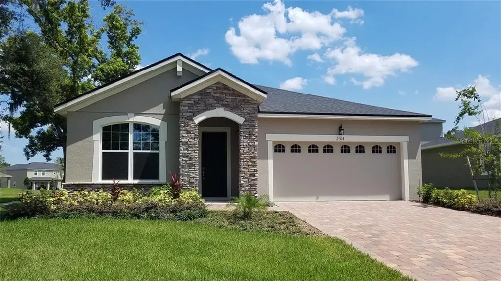 2304 Oxmoor Drive Deland FL 32724
