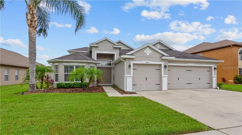 4654 Pointe O Woods Drive Wesley Chapel FL 33543