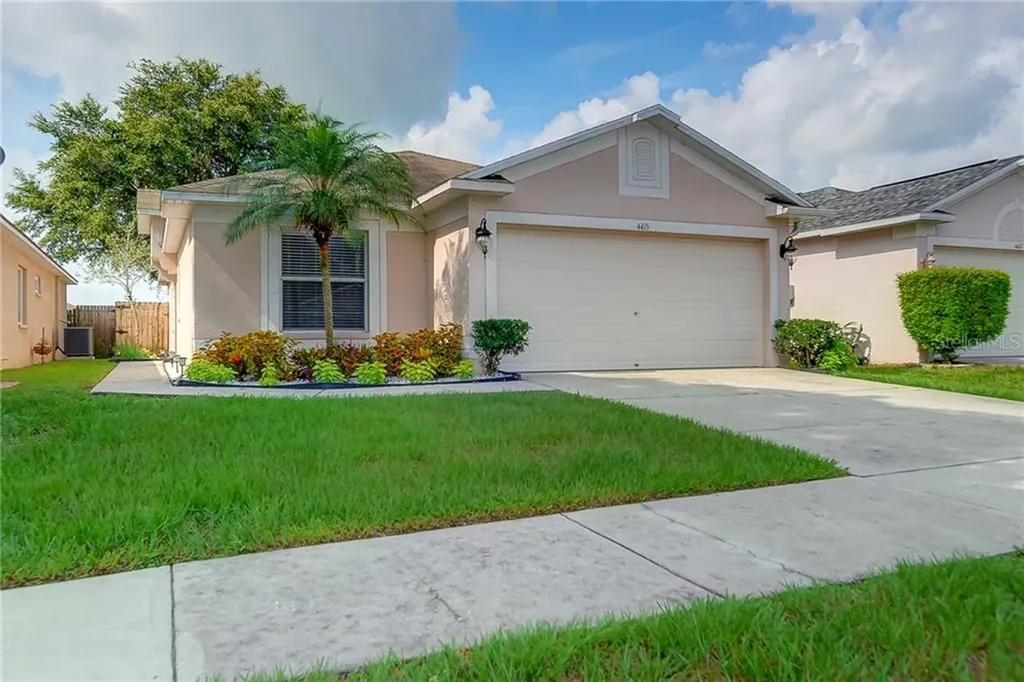 4415 Country Hills Boulevard Plant City FL 33563