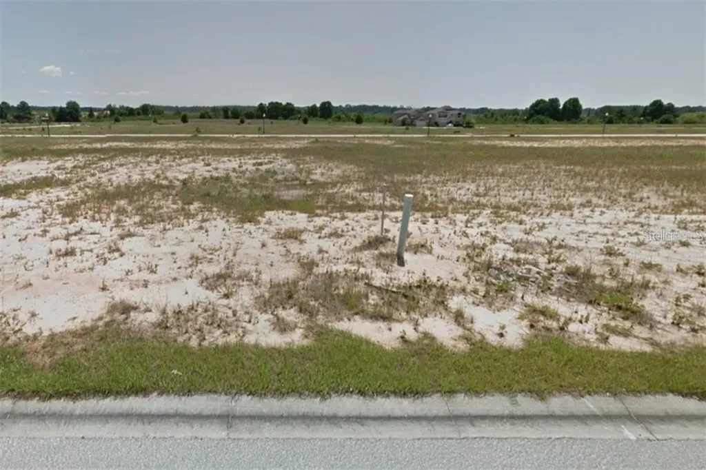 2035 Sloans Outlook Drive Groveland FL 34736