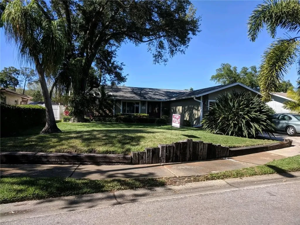 13511 Rustic Pines Boulevard S Seminole FL 33776