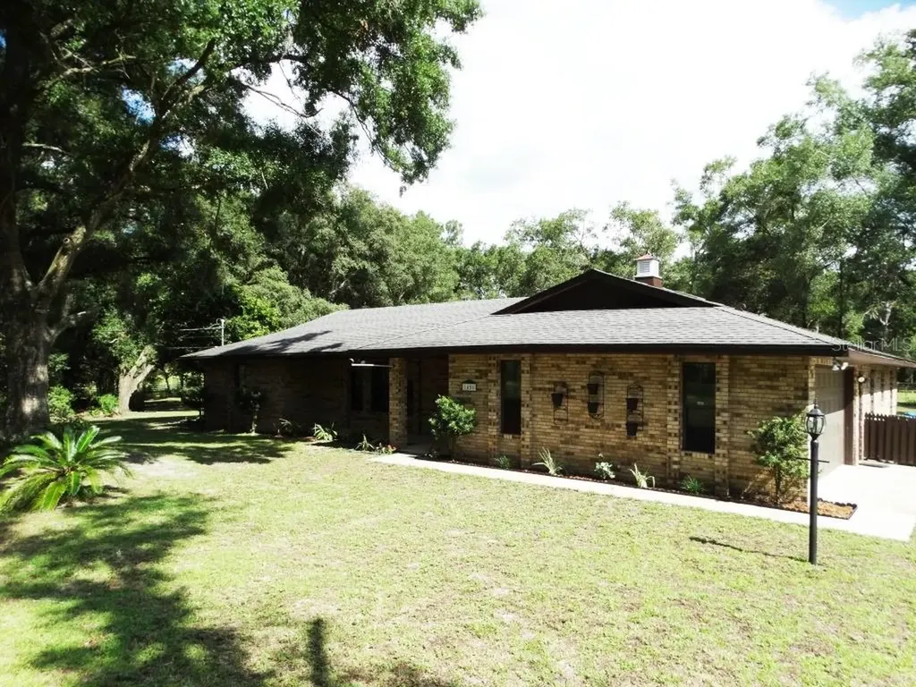 1456 E Lansdowne Avenue Orange City FL 32763