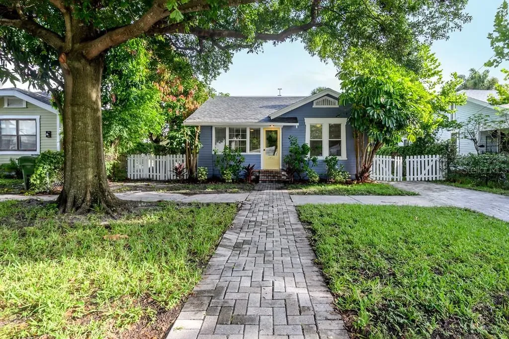 1711 W North B Street Tampa FL 33606