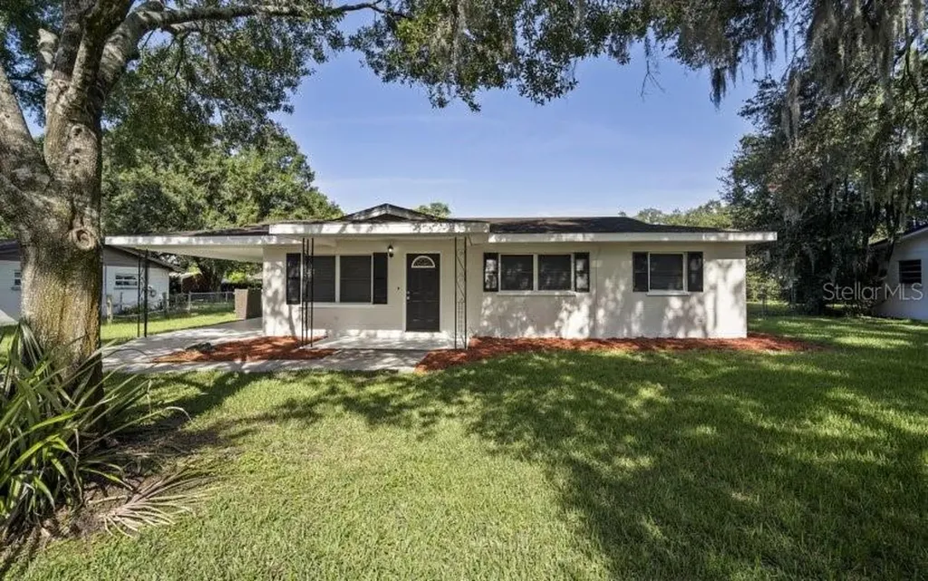 1212 Long Street Lakeland FL 33801