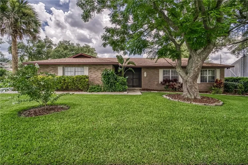 5011 Lochinvar Lakeland FL 33813