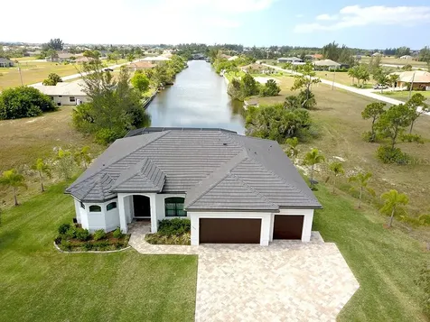 3818 Kismet Parkway W Cape Coral FL 33993