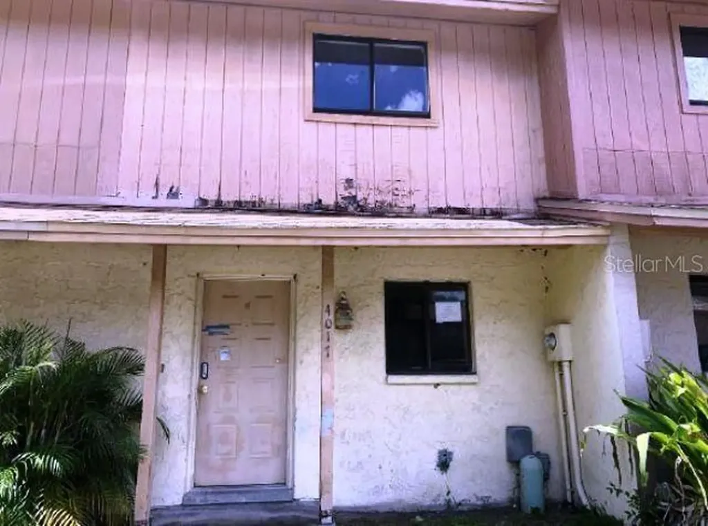 4017 Cedar Limb Court Tampa FL 33614
