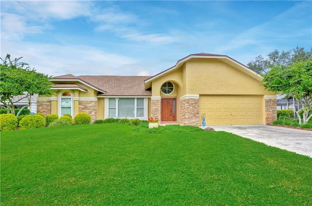 204 Running Horse Road Seffner FL 33584
