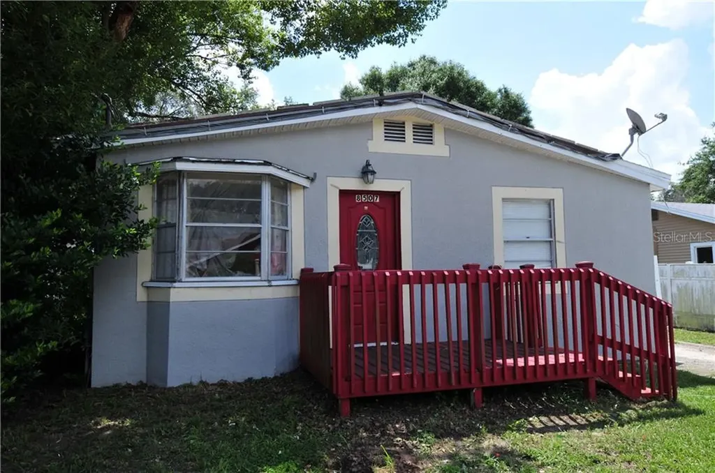 8507 N Hamner Avenue Tampa FL 33604