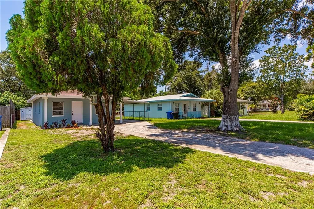 2878 26th Avenue N St Petersburg FL 33713