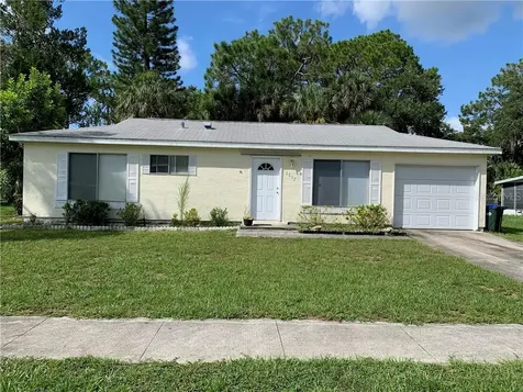 4537 Maraldo Avenue North Port FL 34287