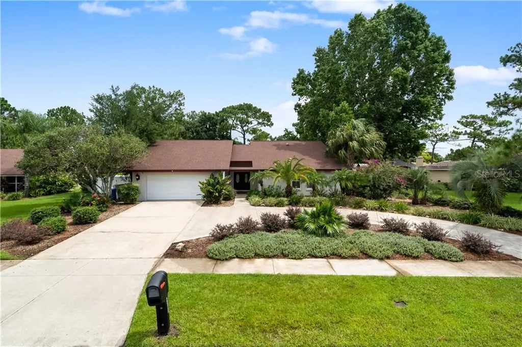 4303 Middle Lake Drive Tampa FL 33624