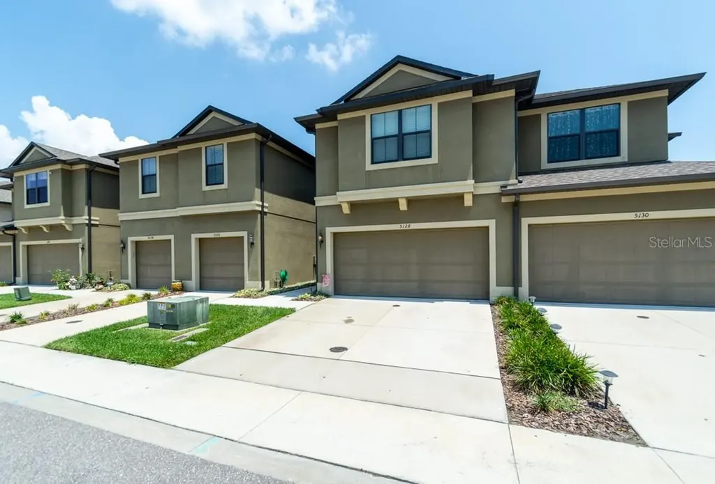5128 Bay Isle Circle Clearwater FL 33760