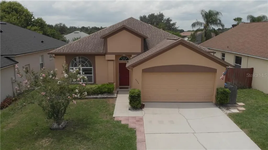 2033 Crosscreek Court Oviedo FL 32766
