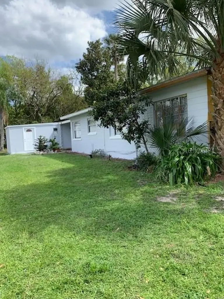 911 W 18th Street Sanford FL 32771