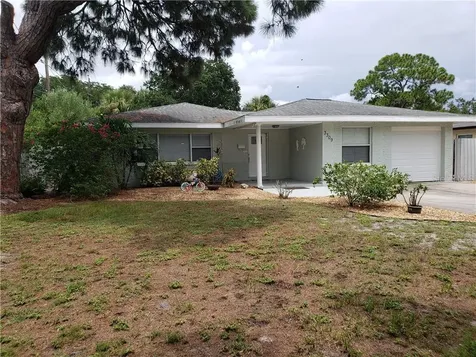 3309 Boca Ciega Drive N St Petersburg FL 33710